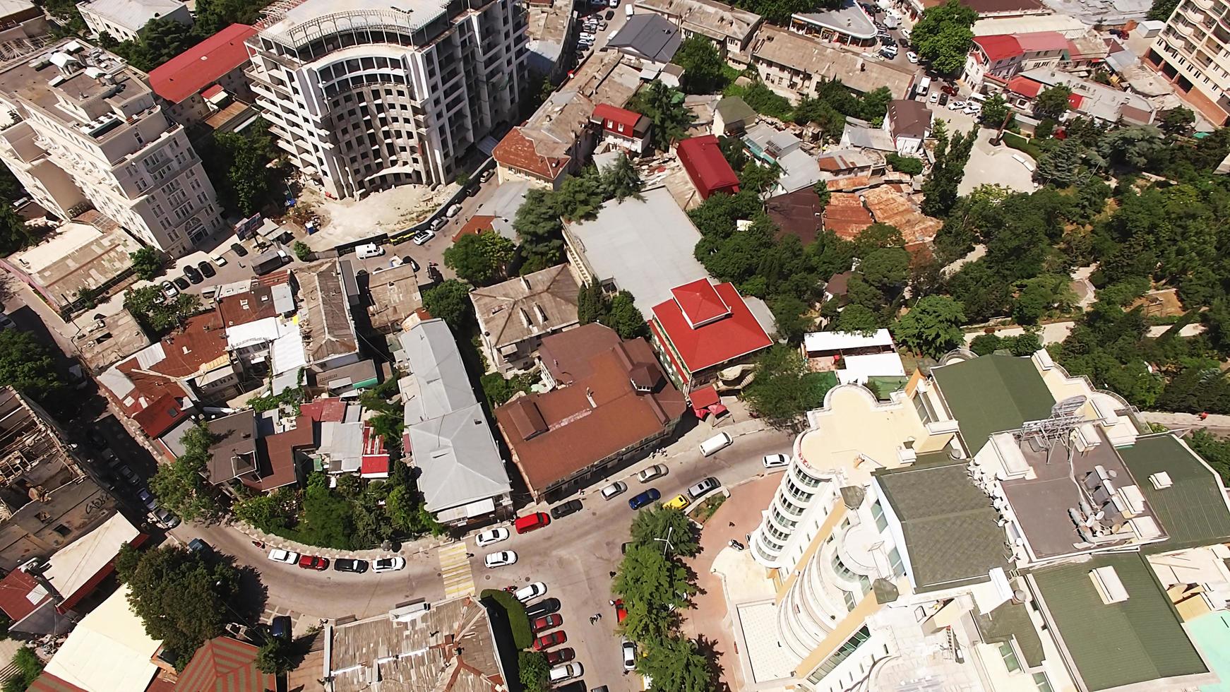 vista aérea da paisagem da cidade de yalta, crimeia foto