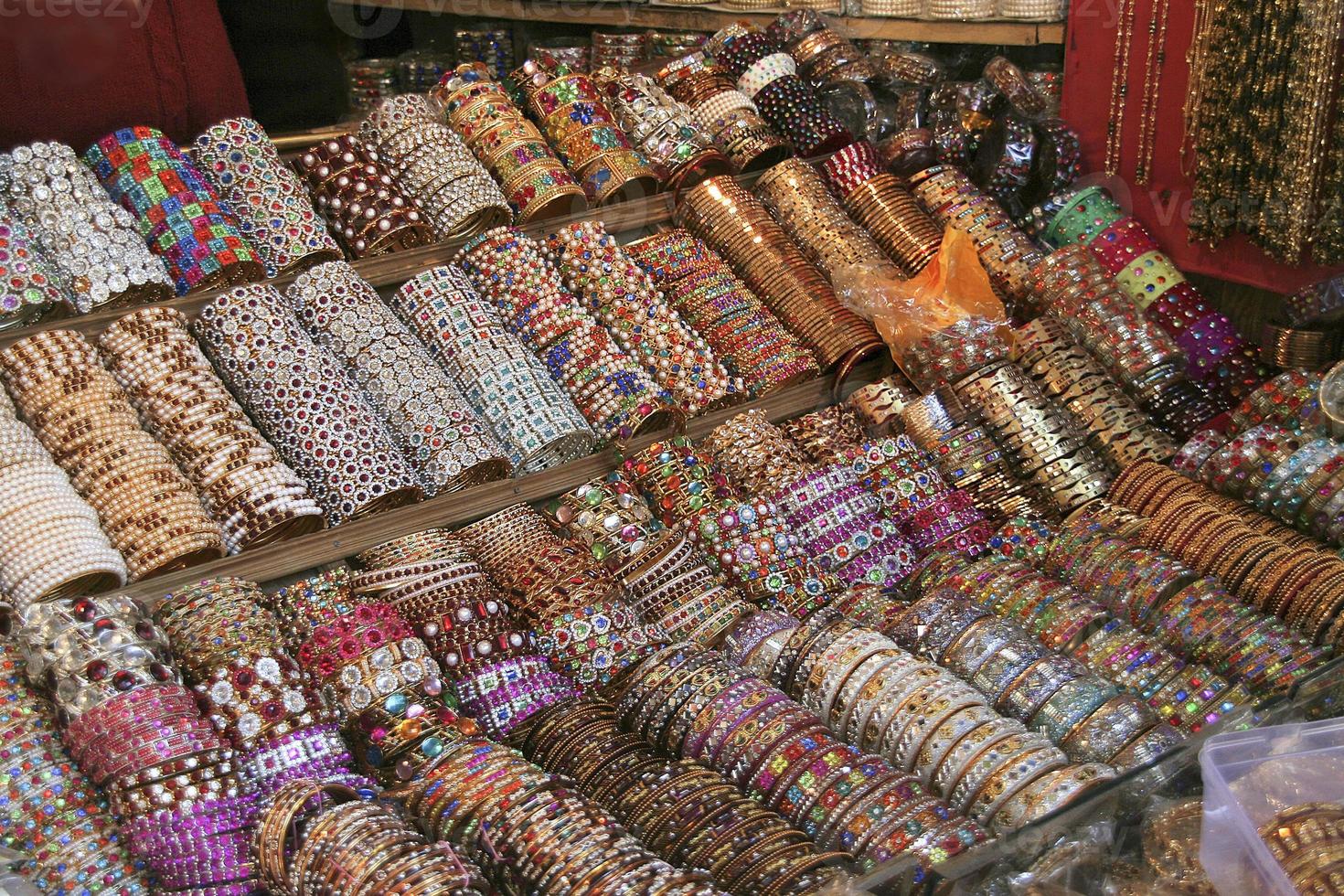 lindas pulseiras em exposição foto