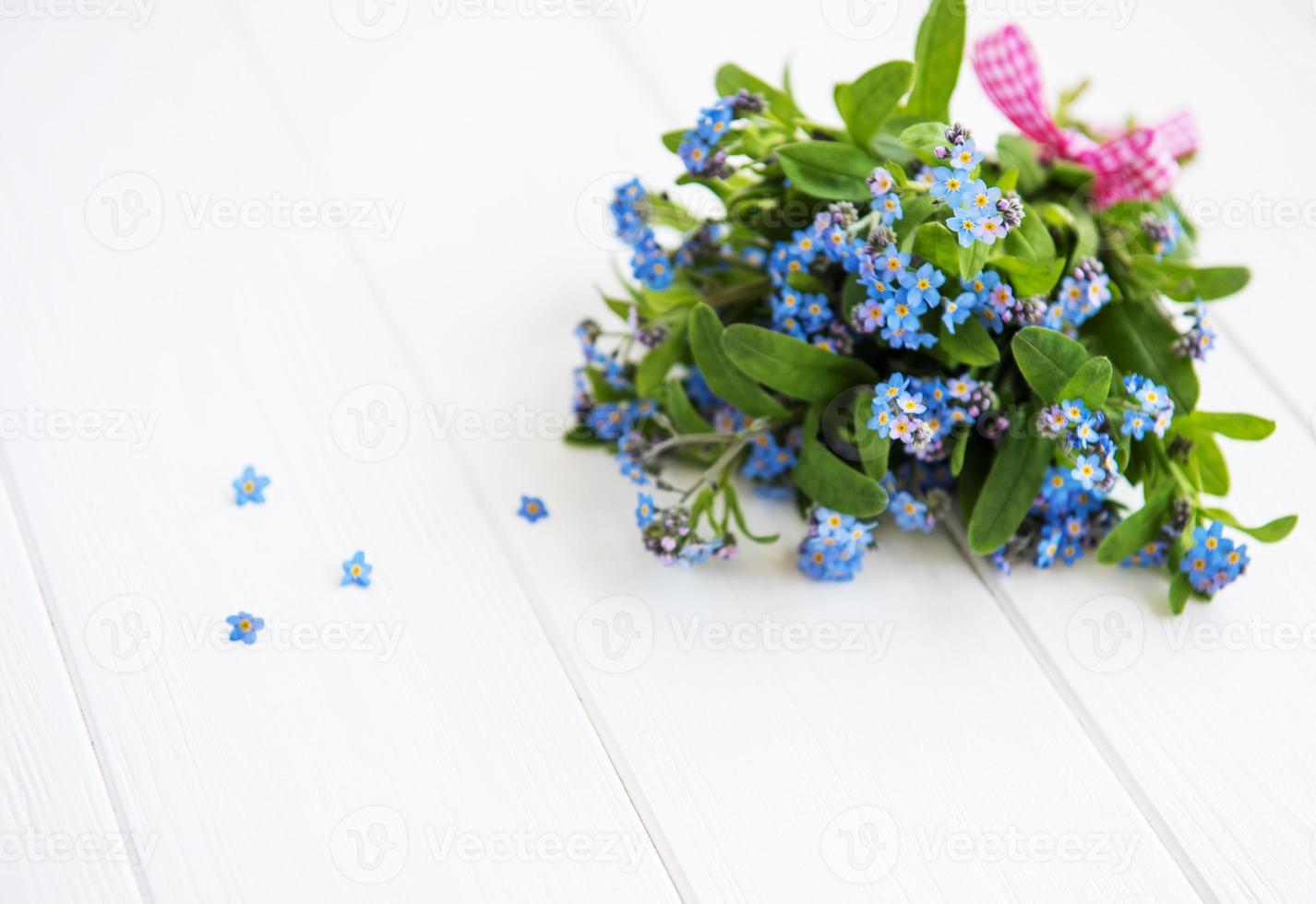 buquê de flores miosótis foto