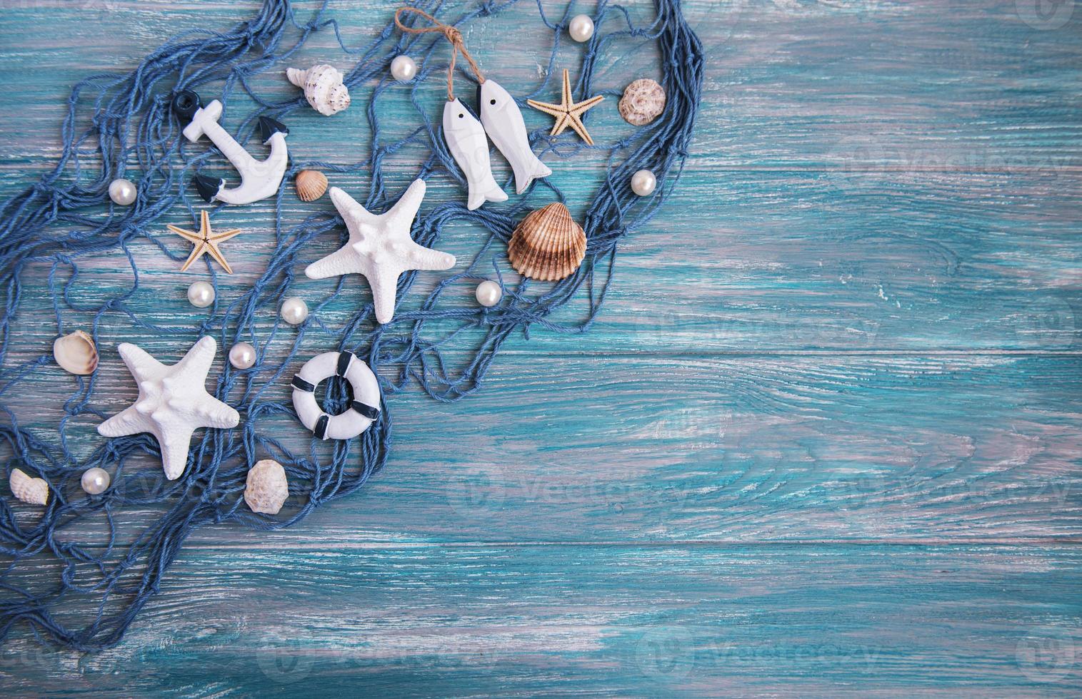 rede de pesca com estrela do mar foto