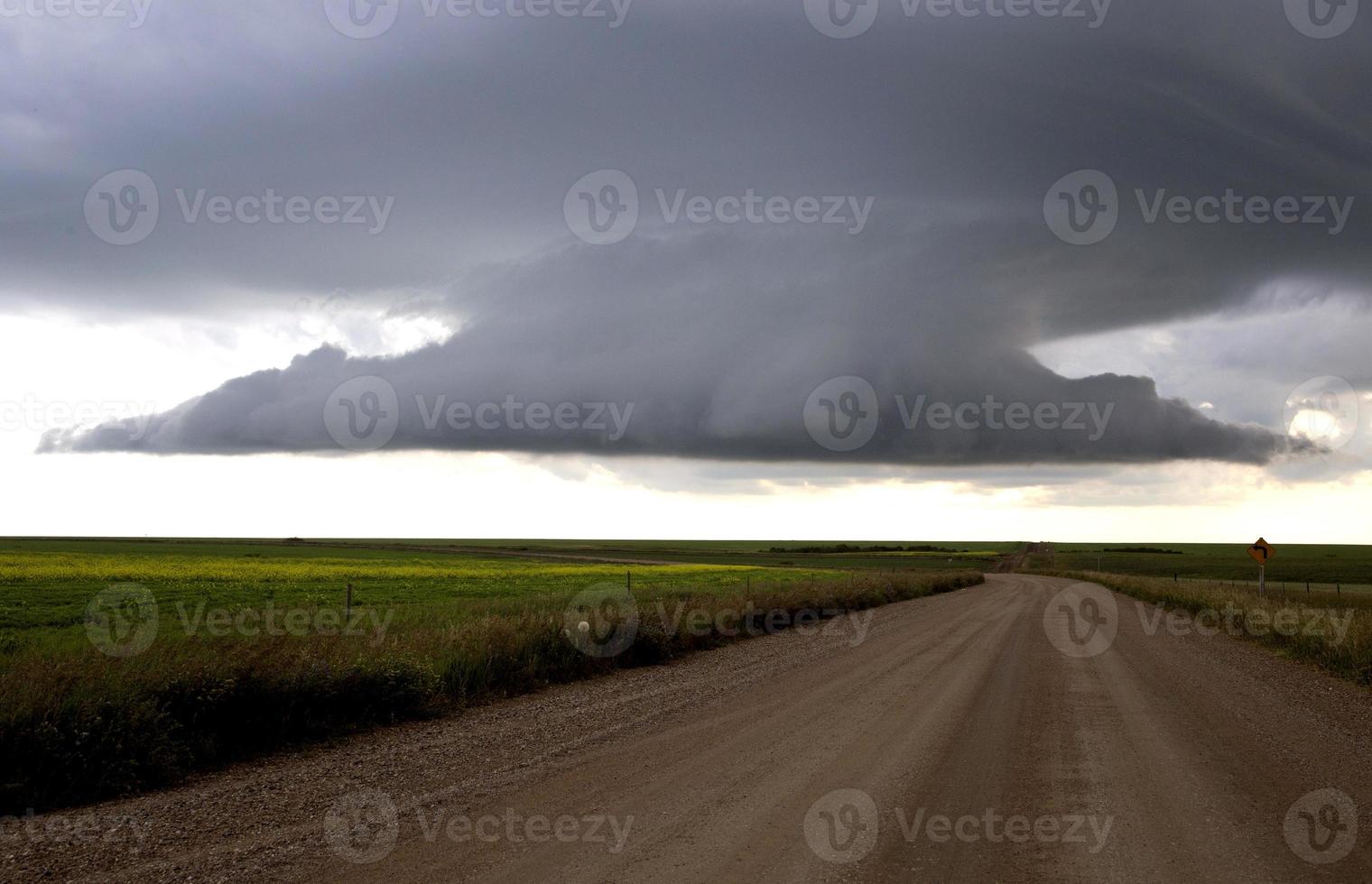 nuvens de tempestade saskatchewan foto