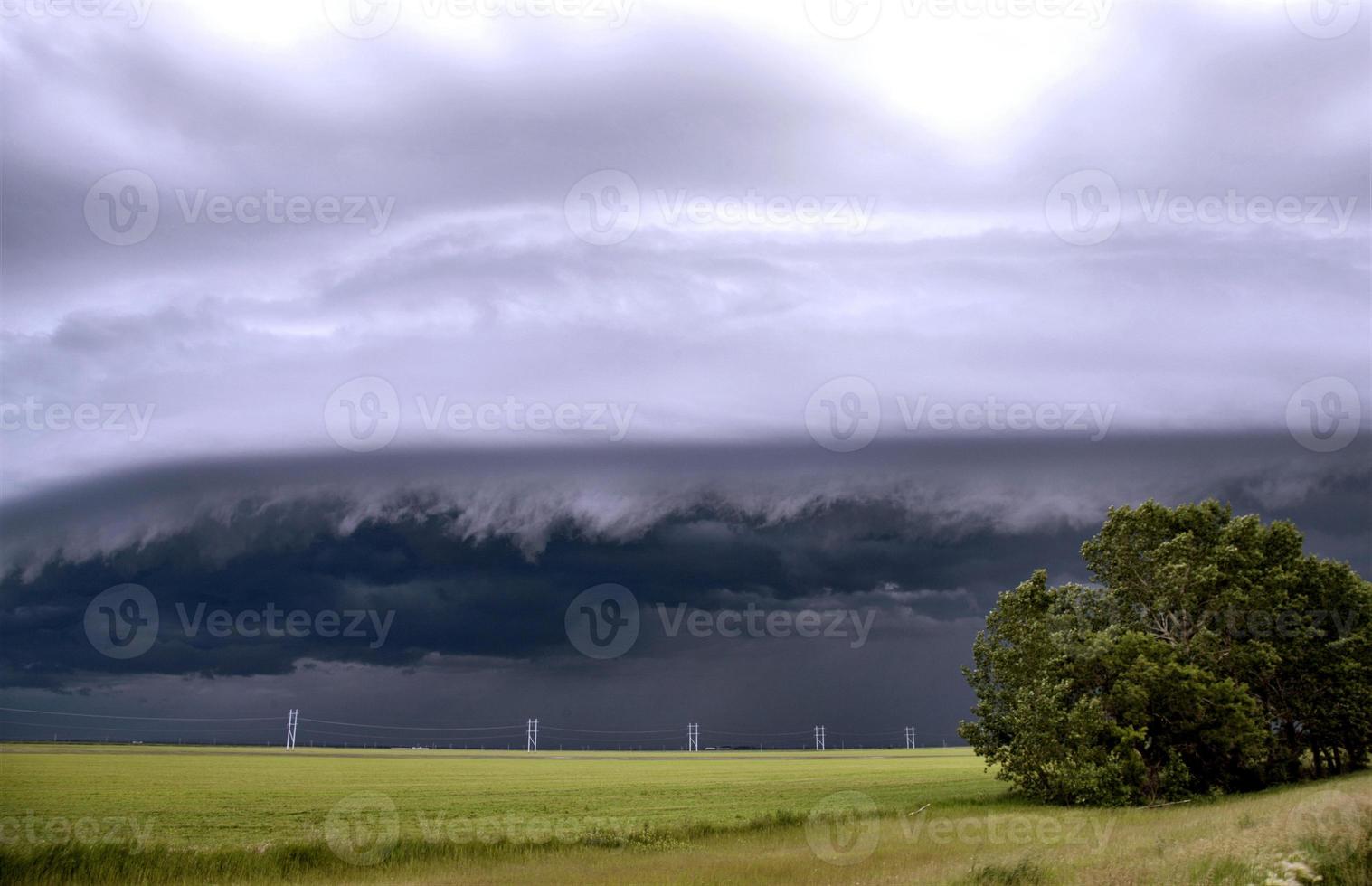 nuvens de tempestade saskatchewan foto