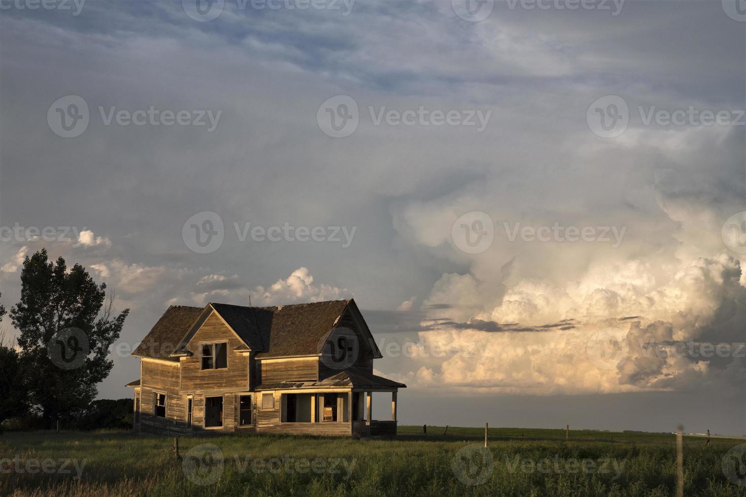 nuvens de tempestade saskatchewan foto