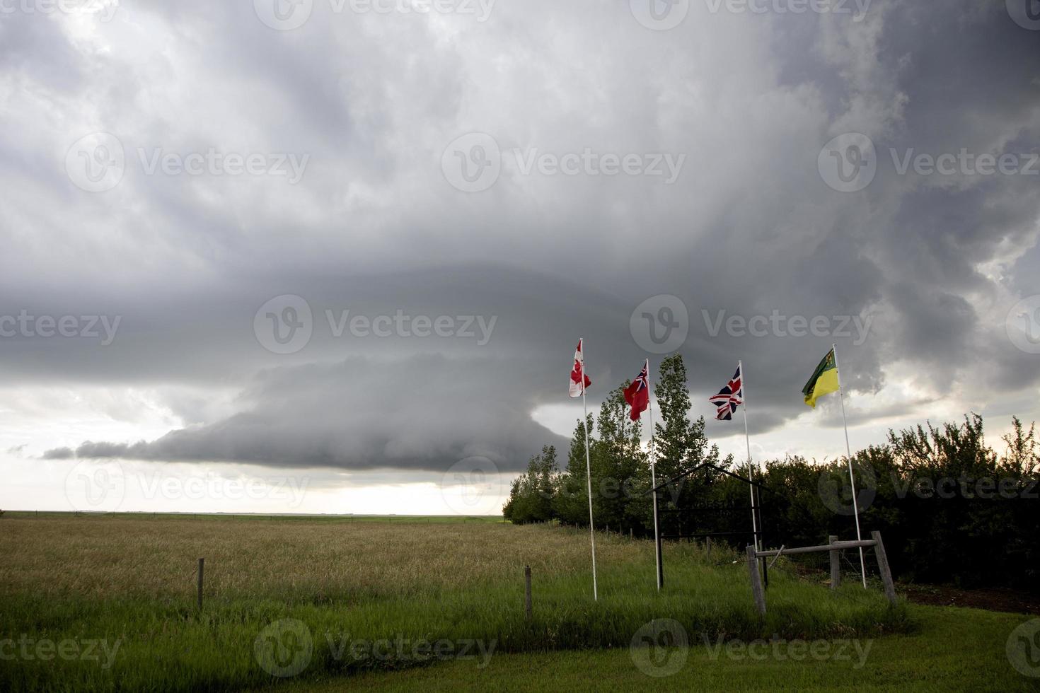 nuvens de tempestade saskatchewan foto