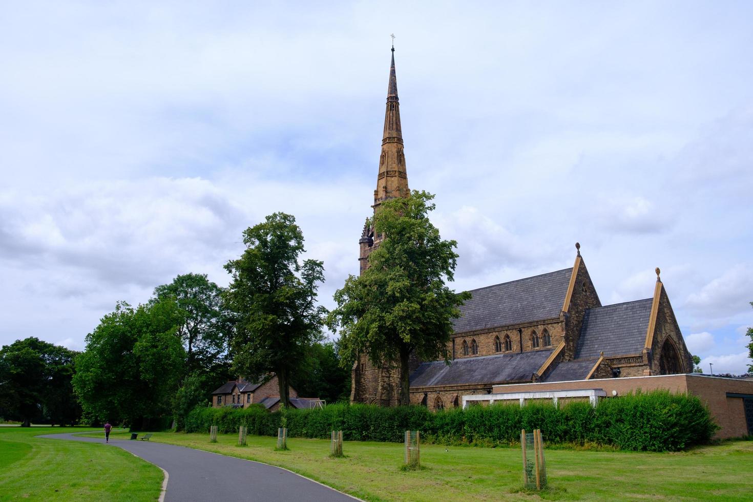 igreja da santíssima trindade em platt fields, manchester, inglaterra foto