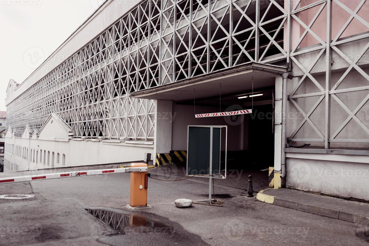 estacionamento com barreira foto