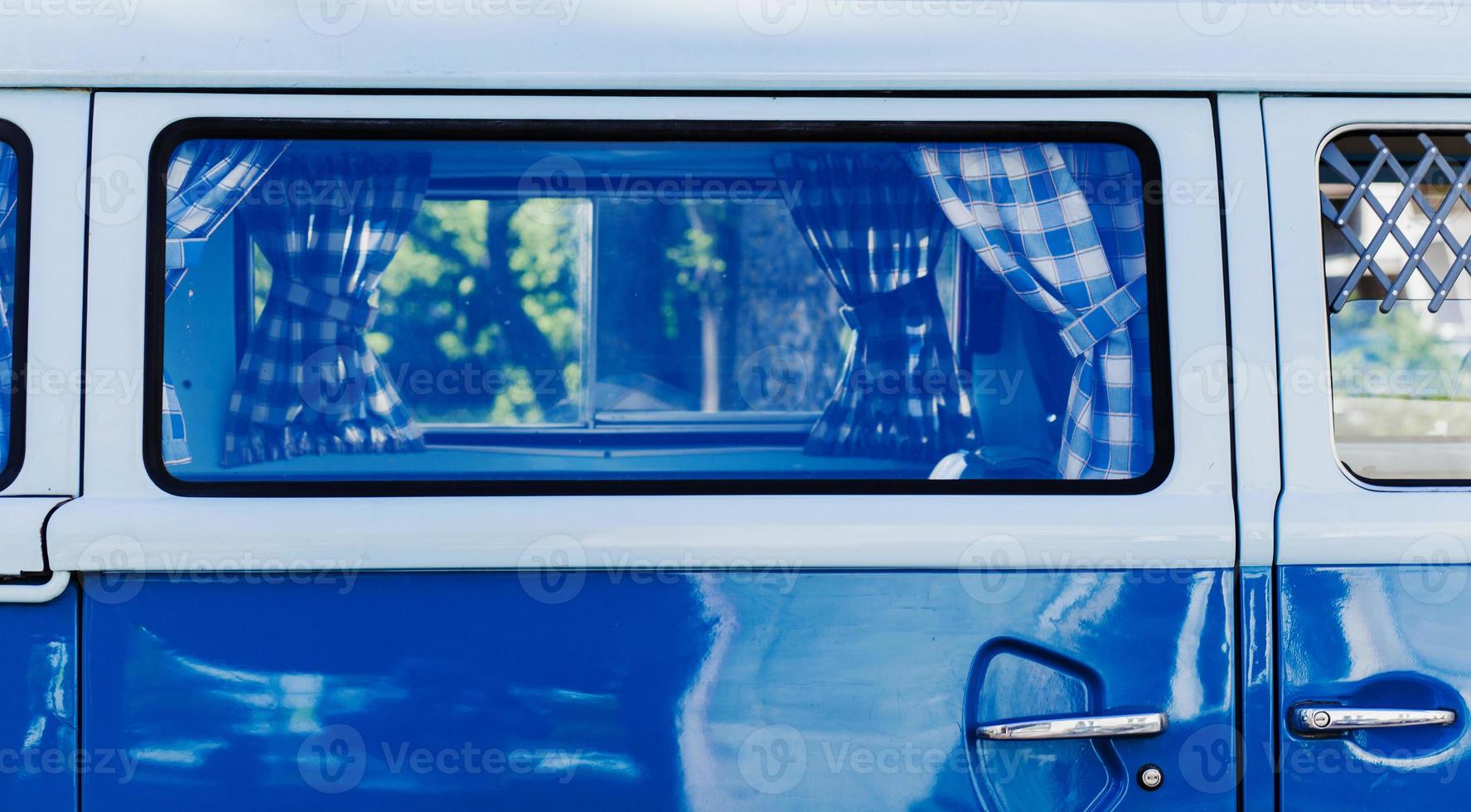 ônibus retrô azul foto