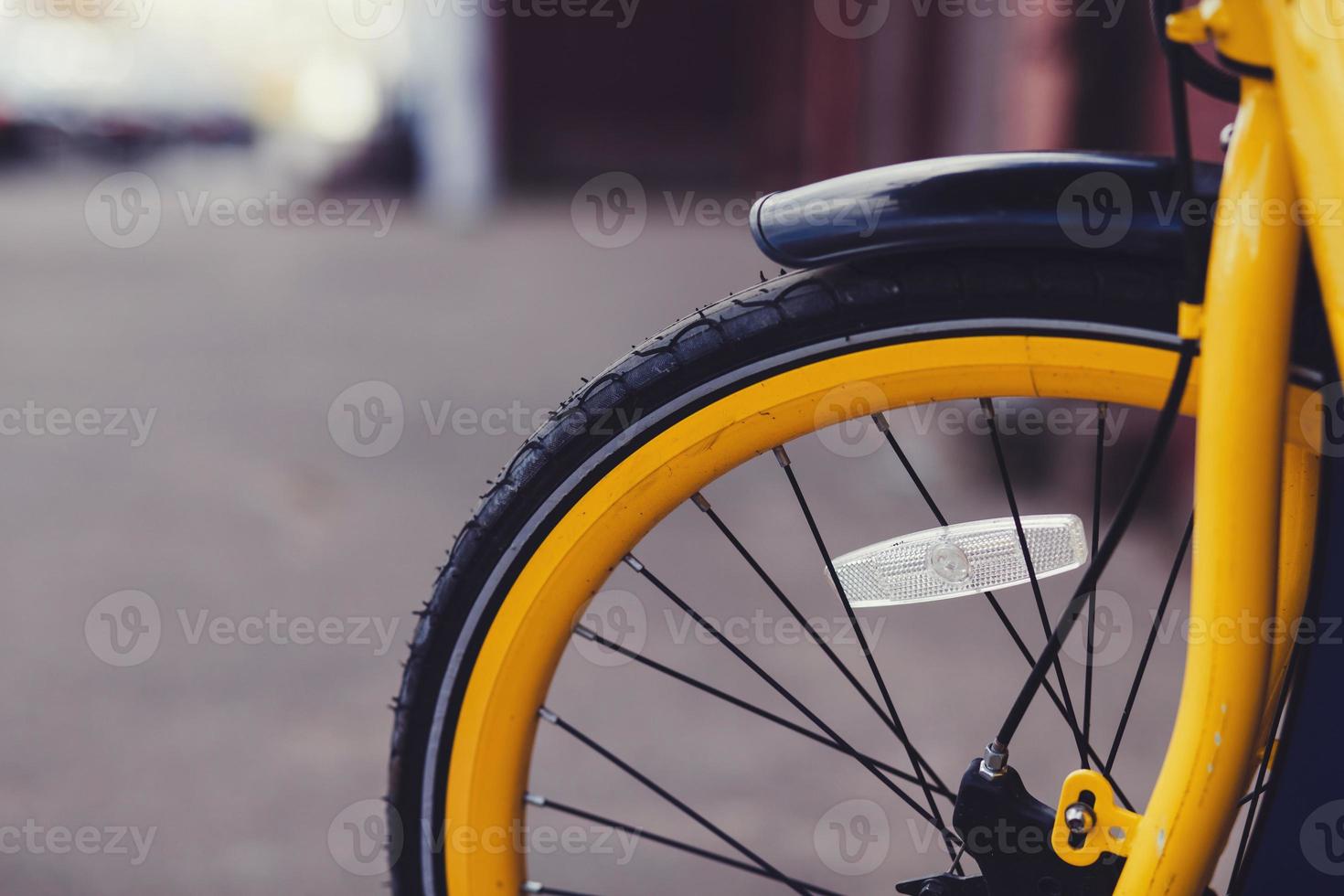 close-up de roda de bicicleta foto