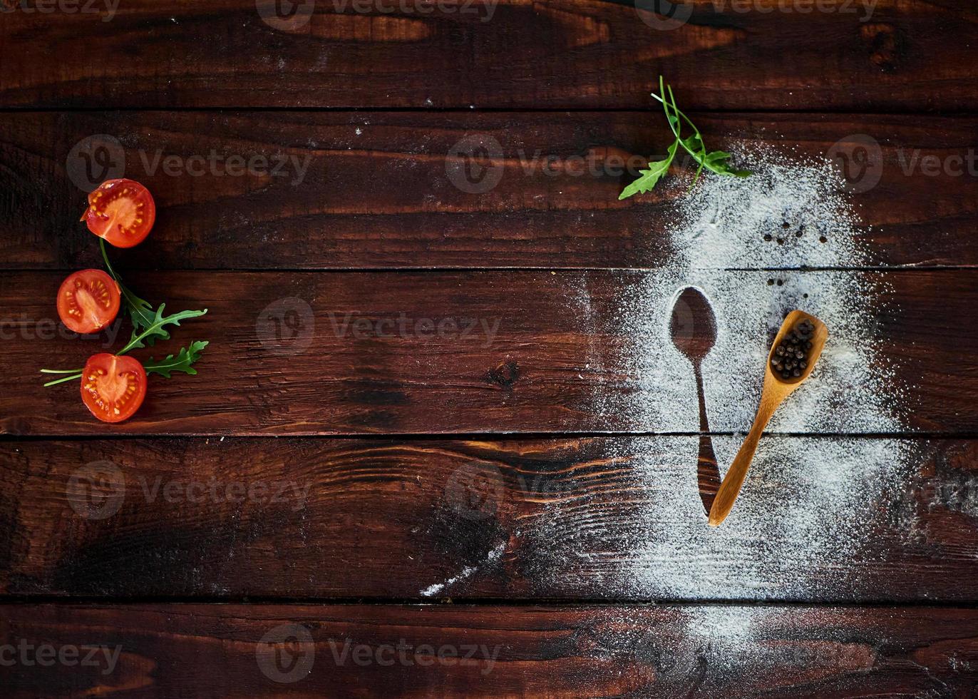 legumes na mesa da cozinha marrom foto