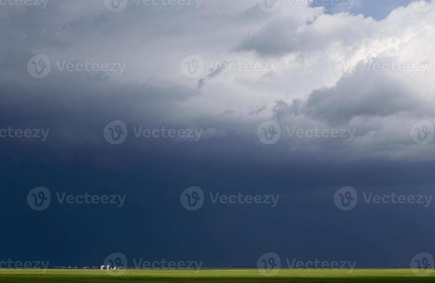 nuvens de tempestade da pradaria foto