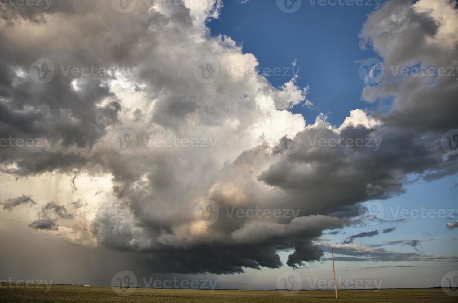 nuvens de tempestade da pradaria foto