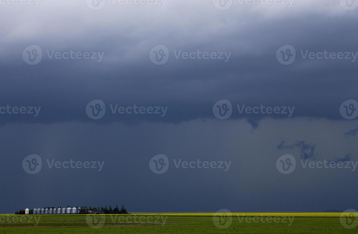 nuvens de tempestade da pradaria foto