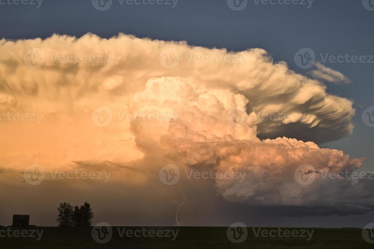 nuvens de tempestade da pradaria foto