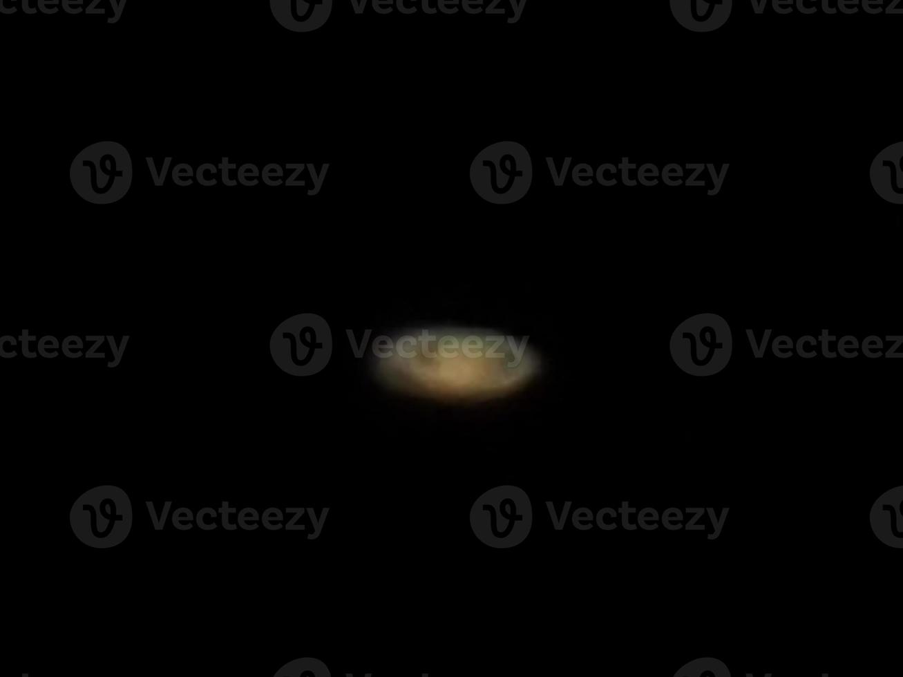 planeta Saturno visto com telescópio foto