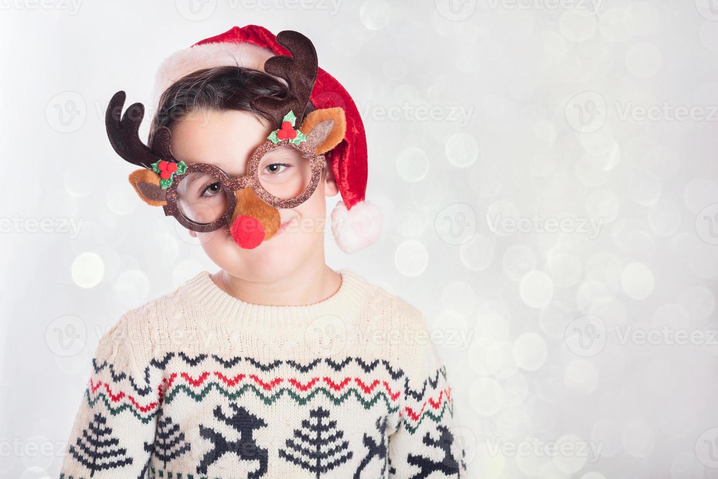 criança engraçada no natal foto