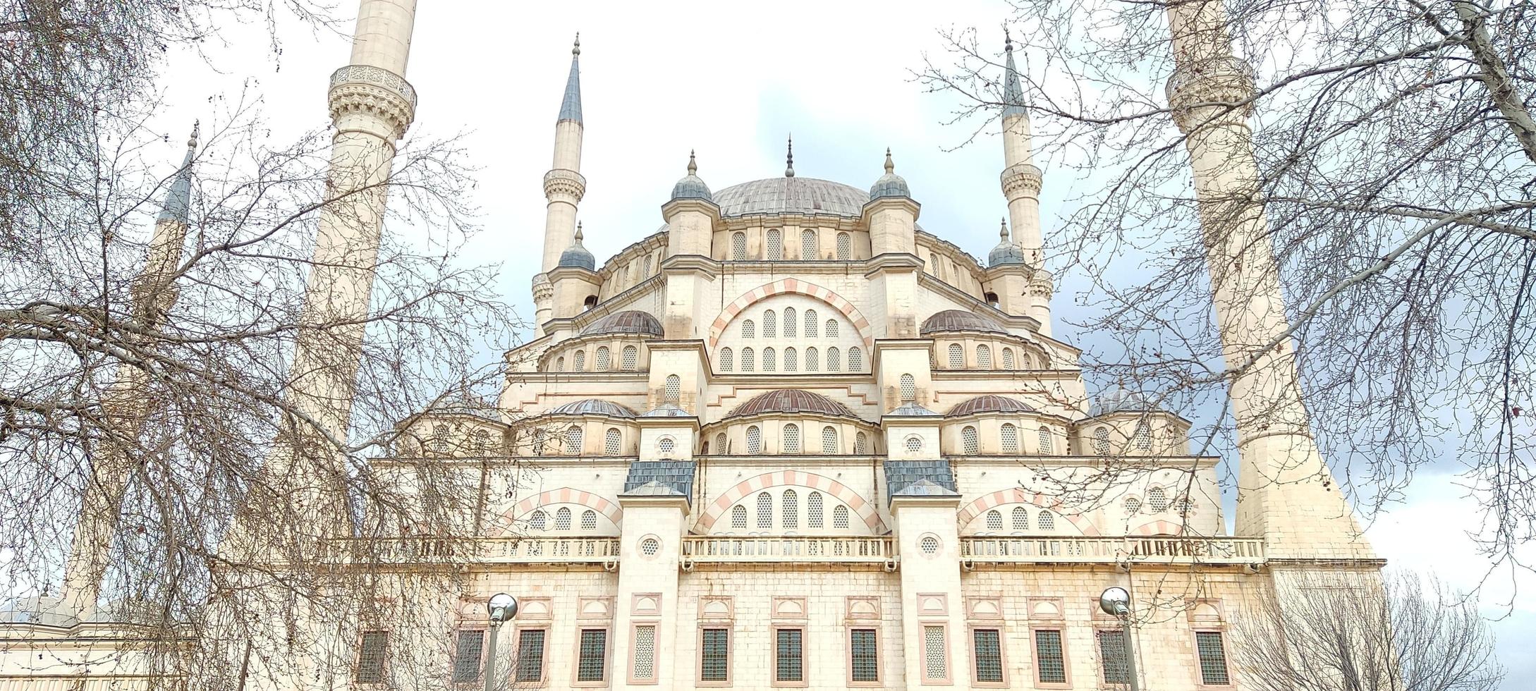 mesquita central da turquia adana foto