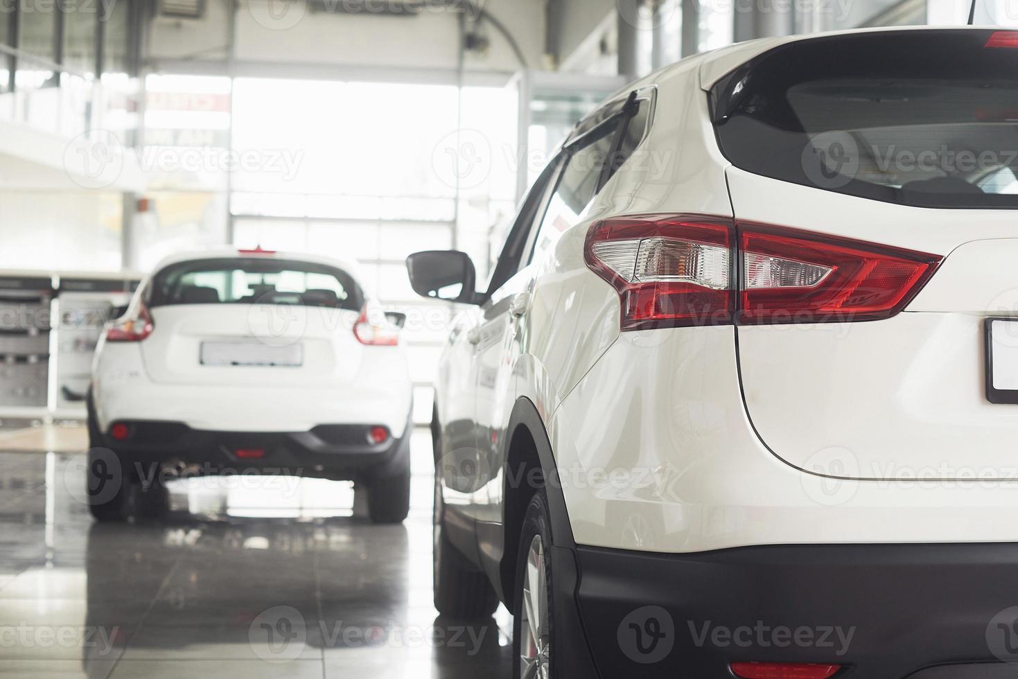 vista traseira de luxo um carro foto