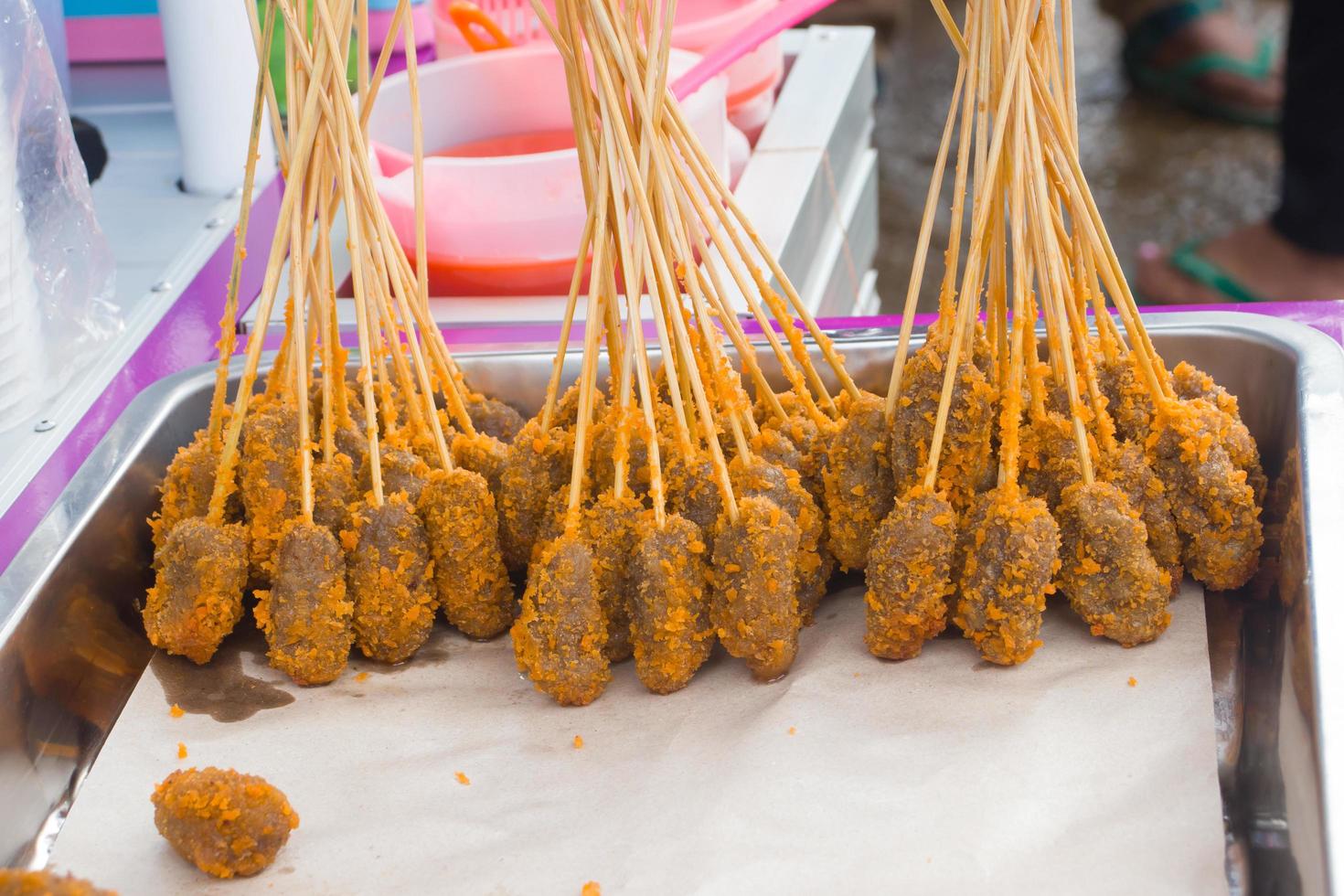 pentol frito, comida de rua indonésia foto