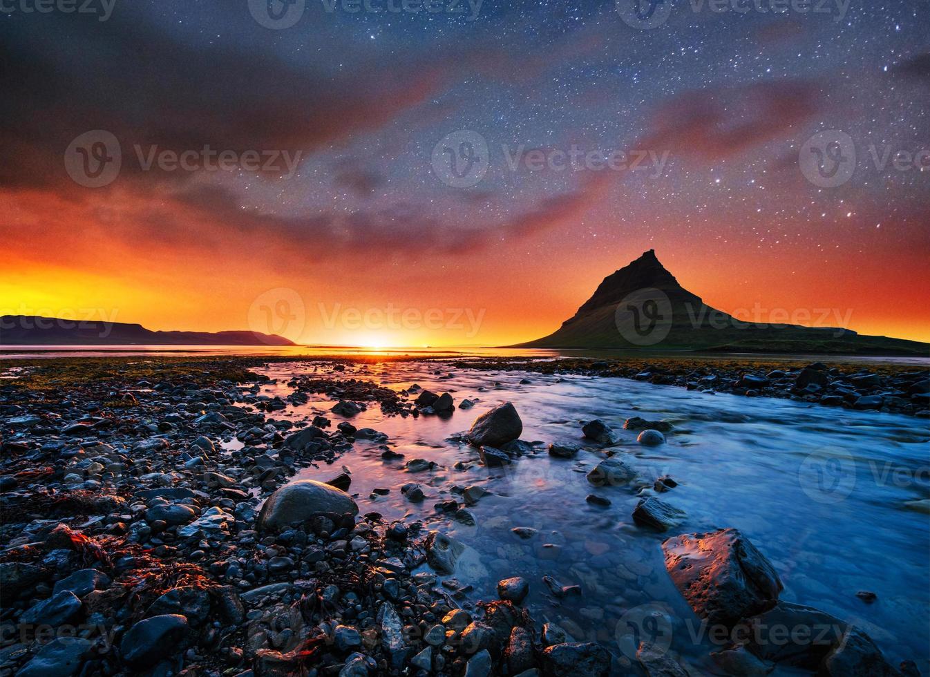 vistas fantásticas a paisagem da islândia foto