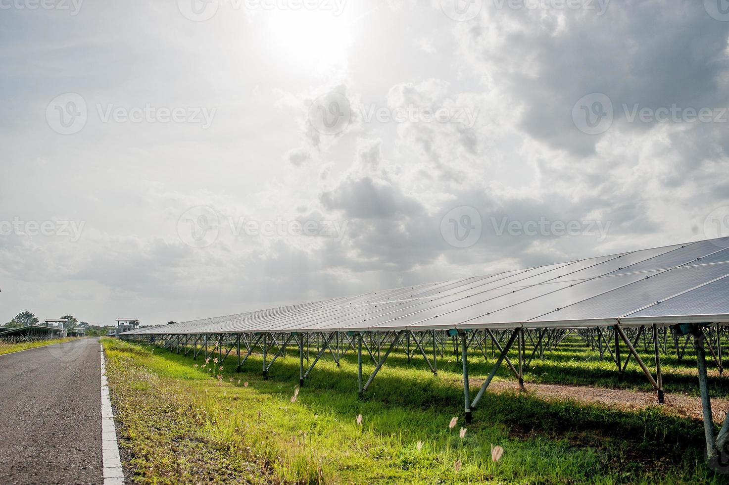 painéis solares, painéis solares, fonte de alimentação alternativa - foco selecionado, espaço de cópia energia natural foto