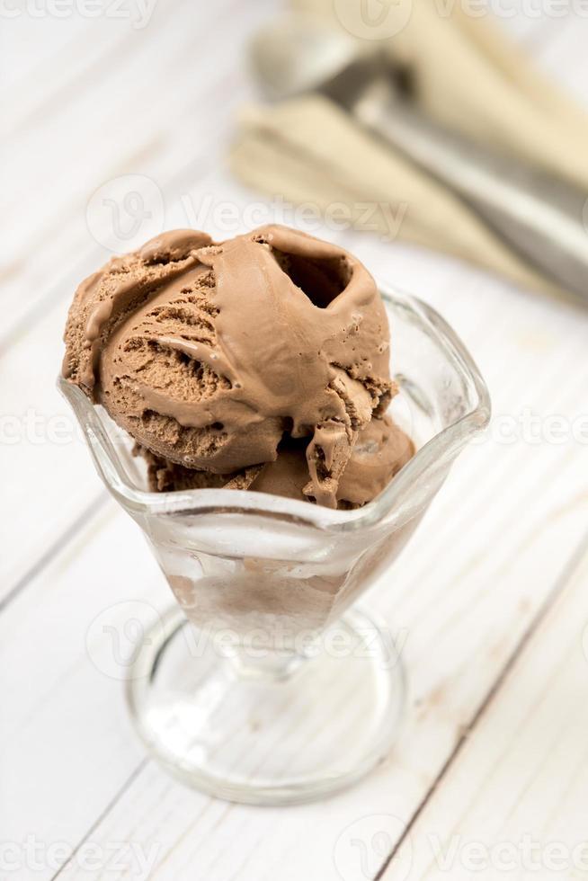 close-up de delicioso sorvete de chocolate. foto