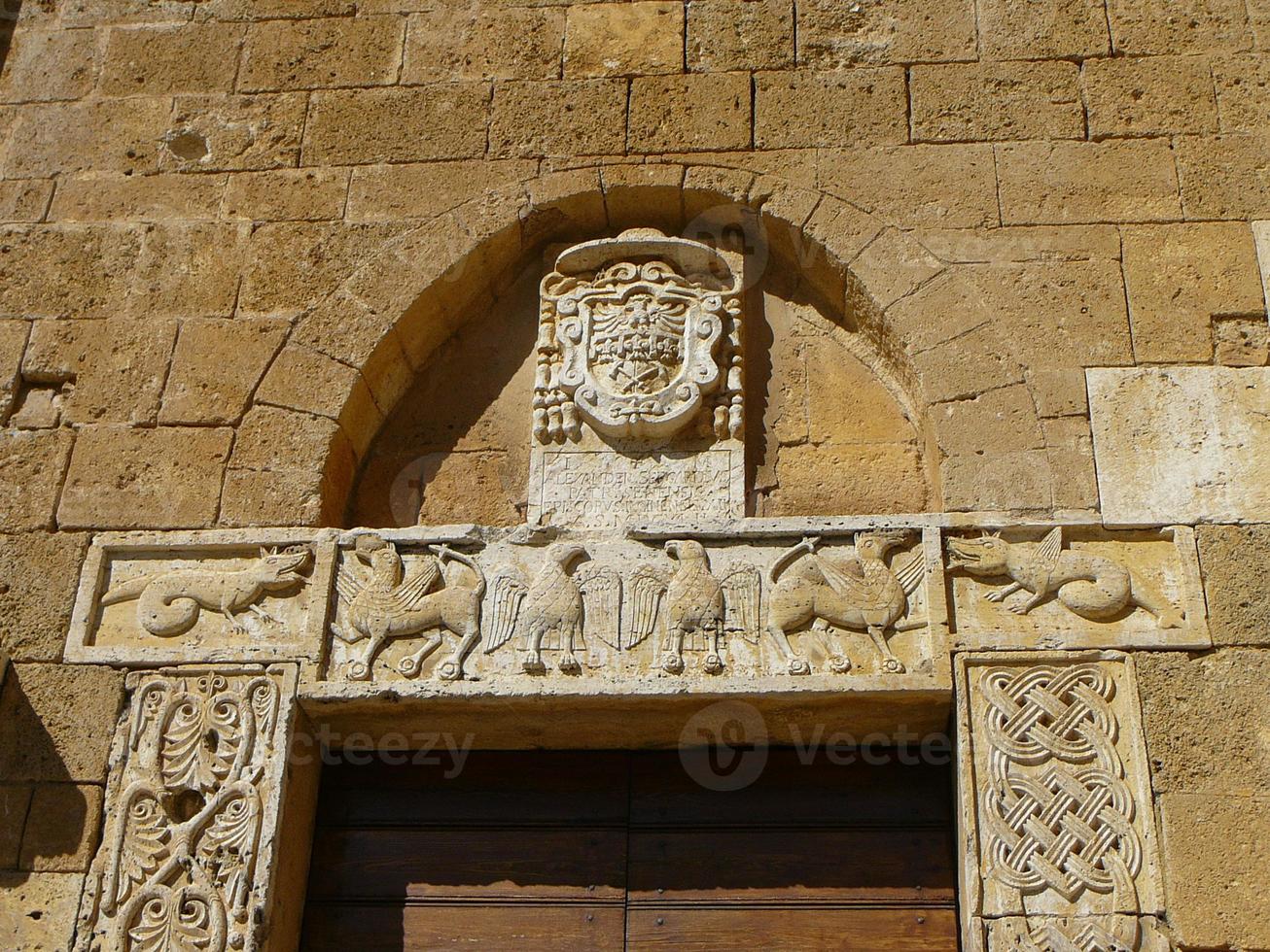 Abadia de Sant Antimo em Montalcino foto