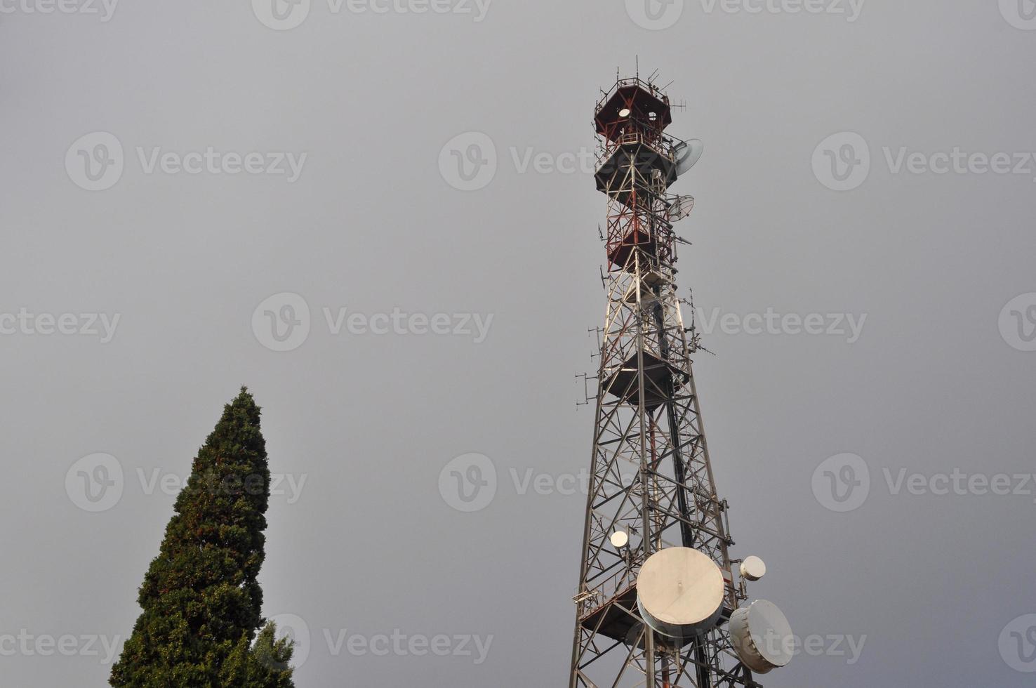 torre de antena aérea foto