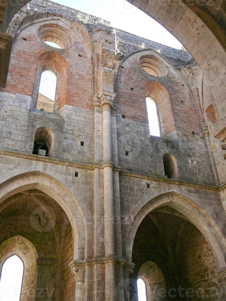 Abadia de San Galgano foto