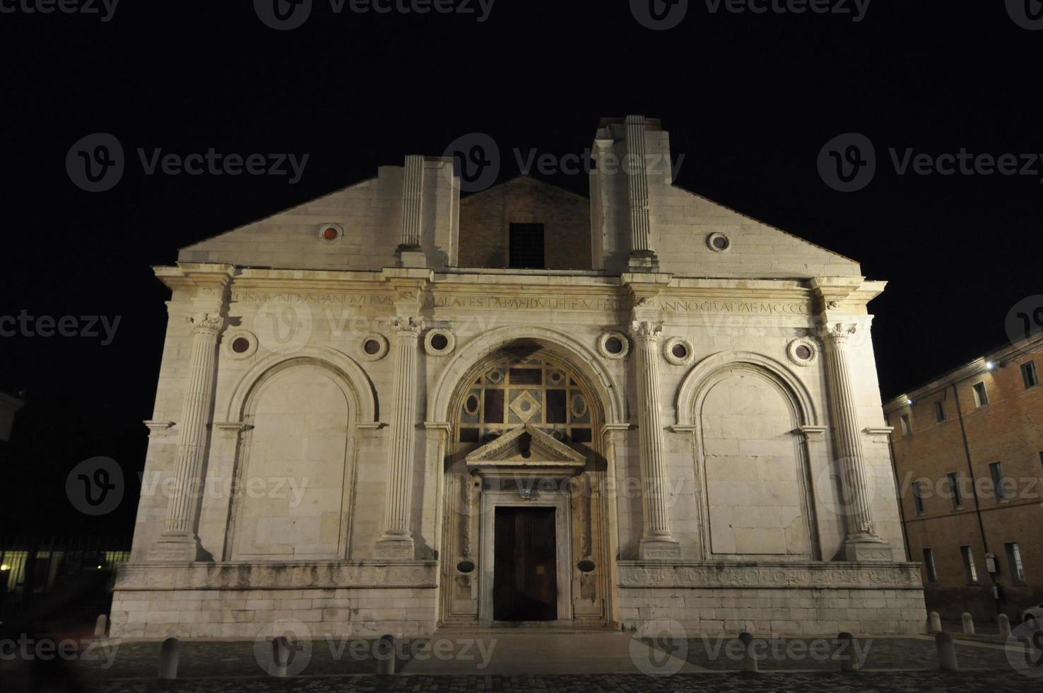 templo de tempio malatestiano malatesta em rimini foto