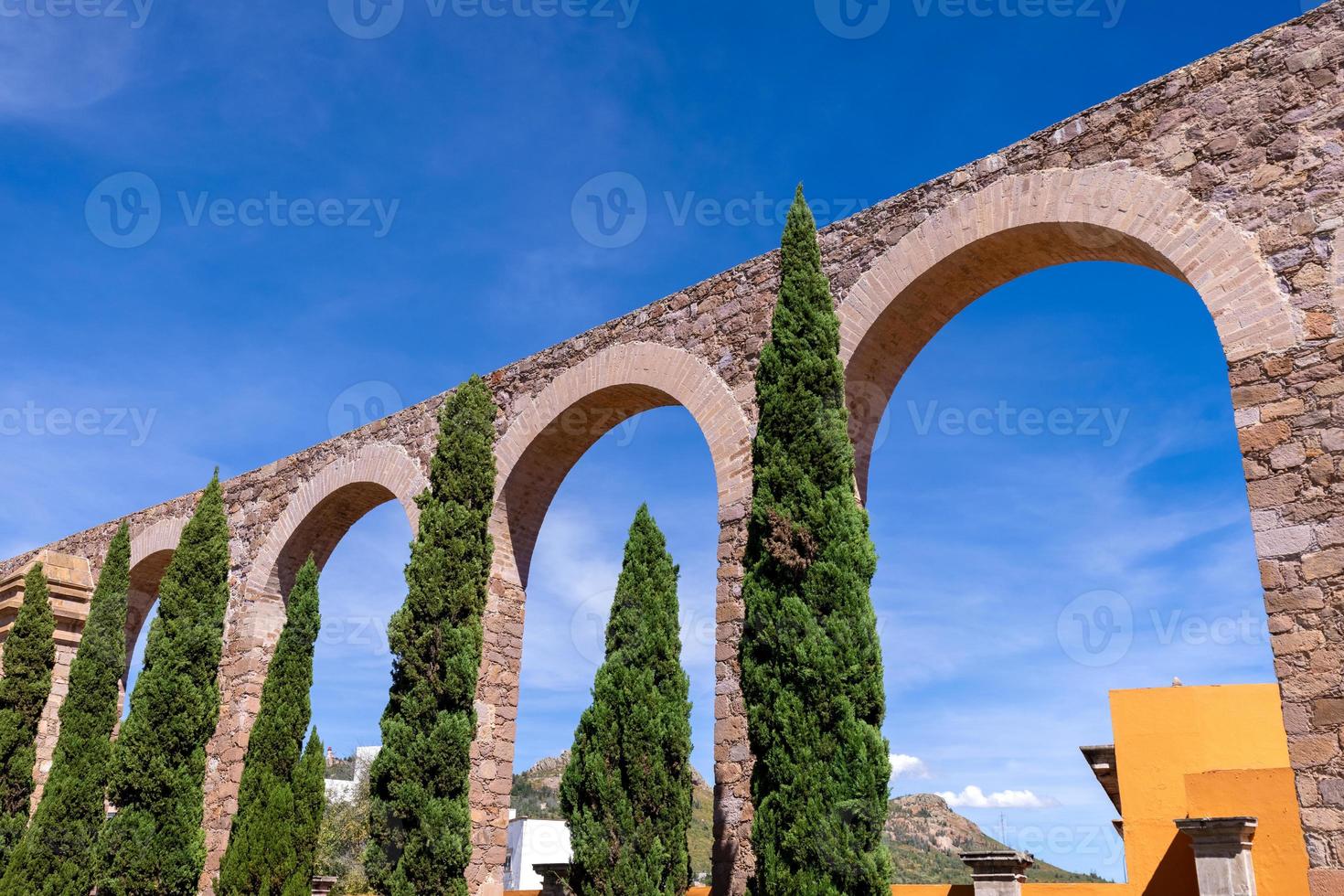 zacatecas, antigo aqueduto, aqueduto zacatecas, no centro histórico da cidade perto das principais atrações turísticas foto