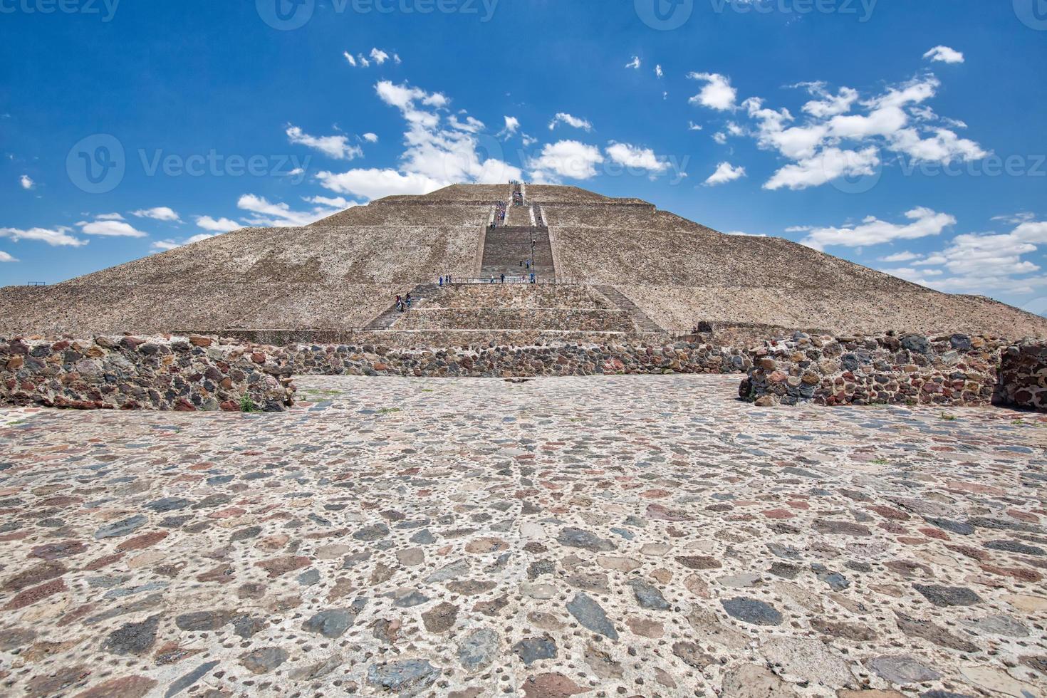 pirâmides de teotihuacan marco localizado perto da cidade do méxico foto