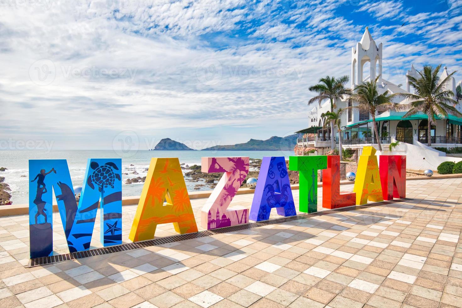 zona dourada de mazatlan zona dorada, famosa praia turística e resort zoneus praia turística e zona de resort no méxico foto