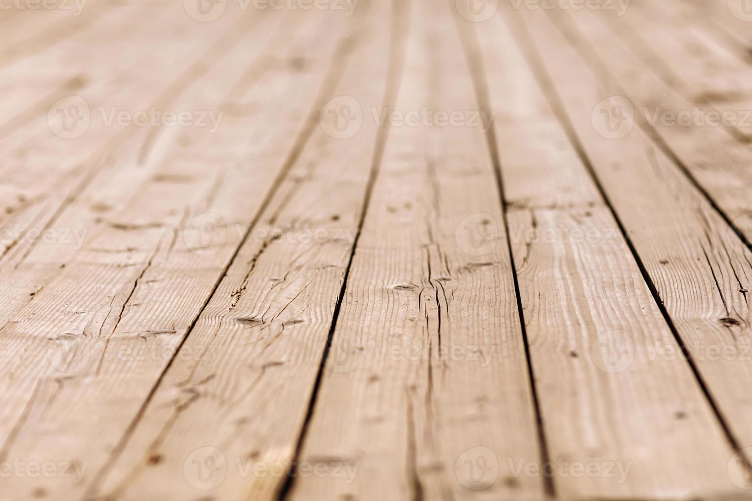 fundo de textura marrom prancha de madeira. textura de madeira, fundo de grão de prancha de madeira, mesa de madeira listrada close-up, mesa velha abo chão, pranchas marrons foto