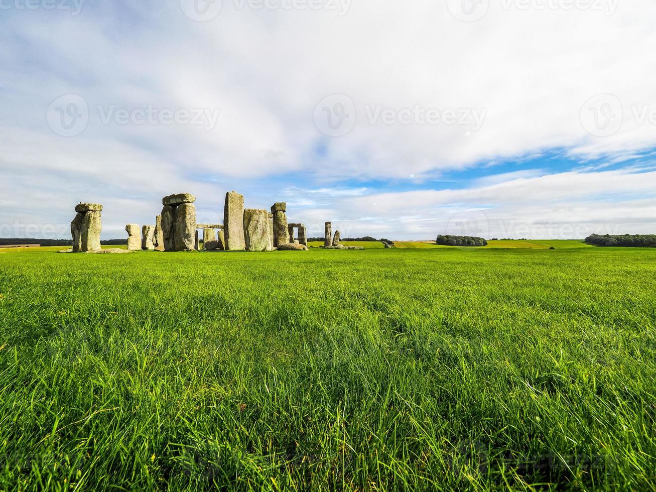 monumento hdr stonehenge em amesbury foto