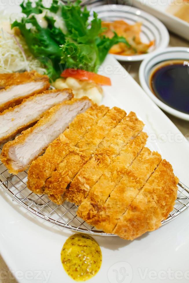 conjunto de porco tonkatsu foto