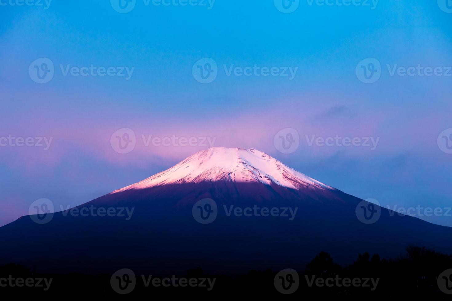 feche o monte fuji pela manhã. foto