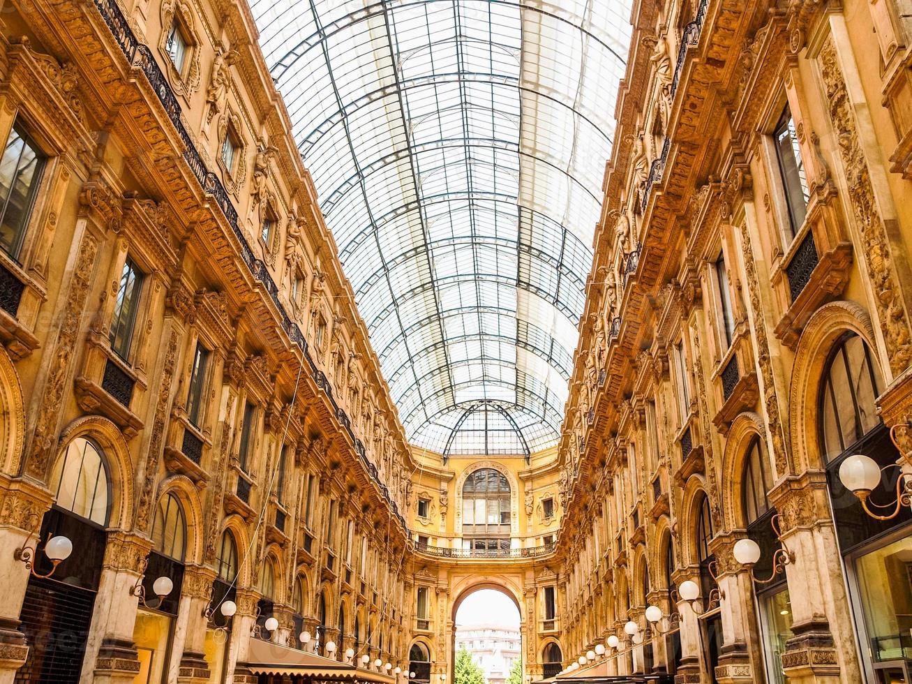 hdr galleria vittorio emanuele ii, milão foto