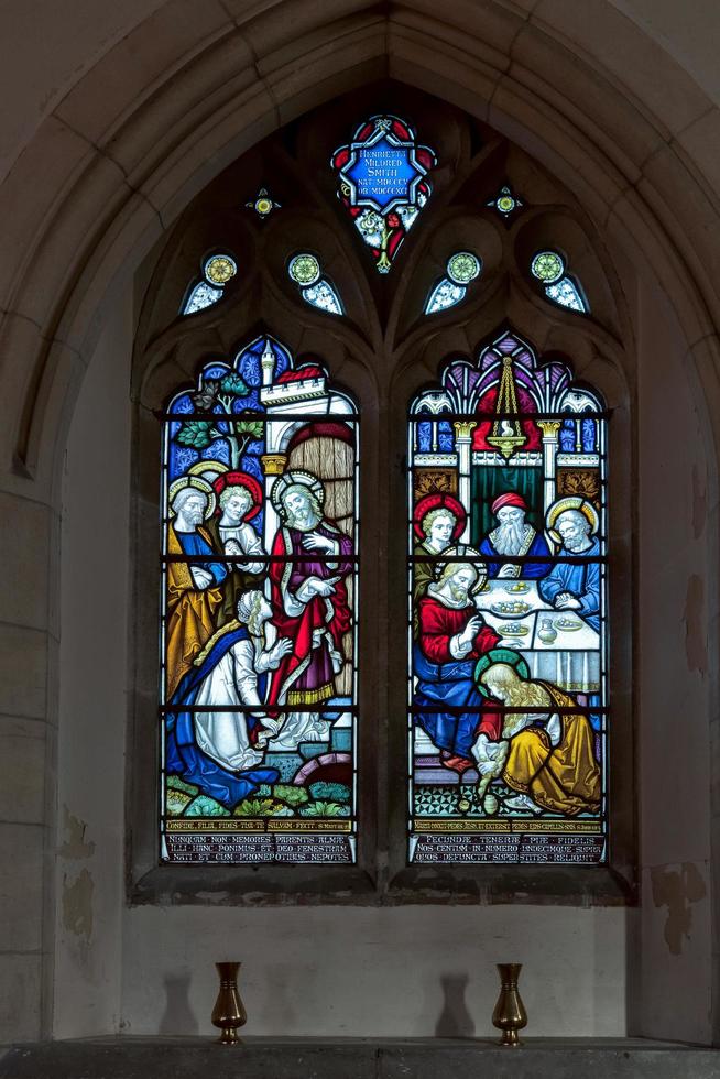 East Grisstead, West Sussex, Reino Unido, 2012. vitral na igreja de St Stephen's Hammerwood foto