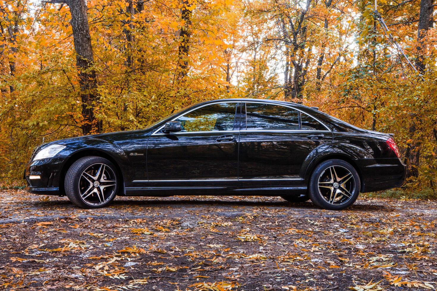 classe mercedes-benz w221. foto editorial