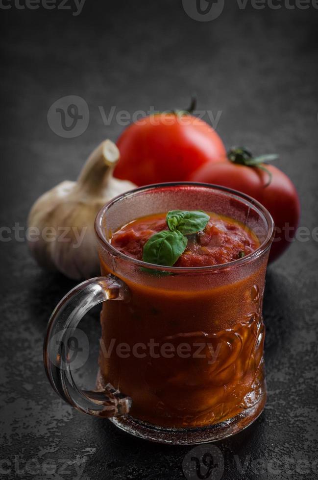 molho quente de tomate - prepare-se para massas foto