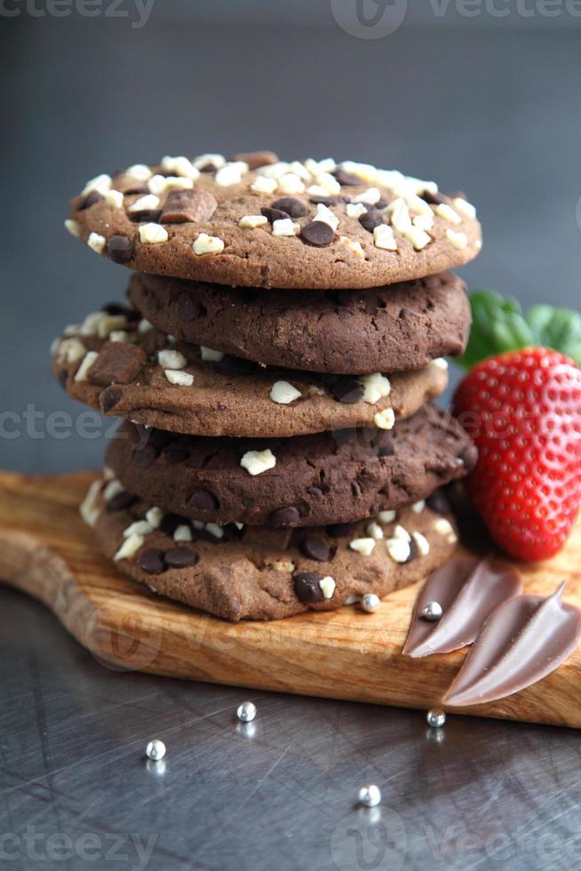 biscoitos de chocolate decadentes foto