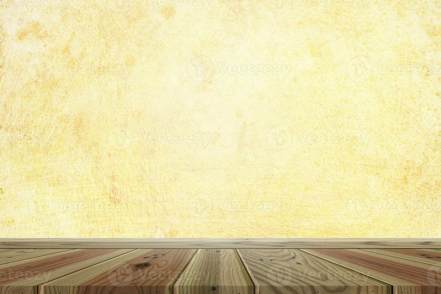 vazio de piso de madeira sobre fundo de cor pastel amarelo claro. para a exibição ou design do seu produto. foto