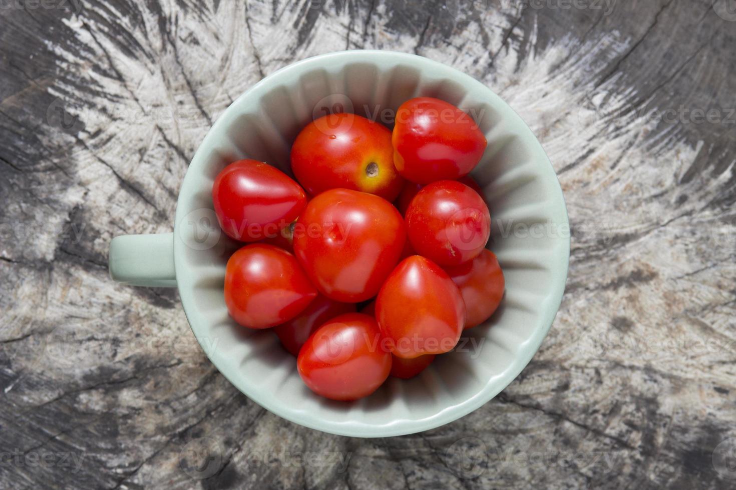 tomate cereja foto