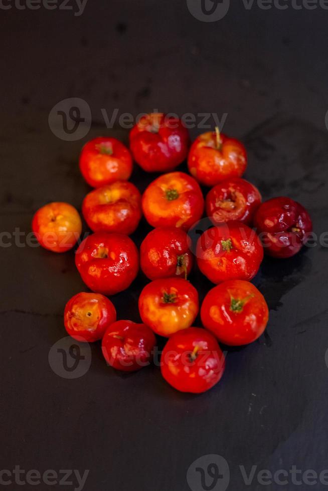 acerola fruta tomate foto