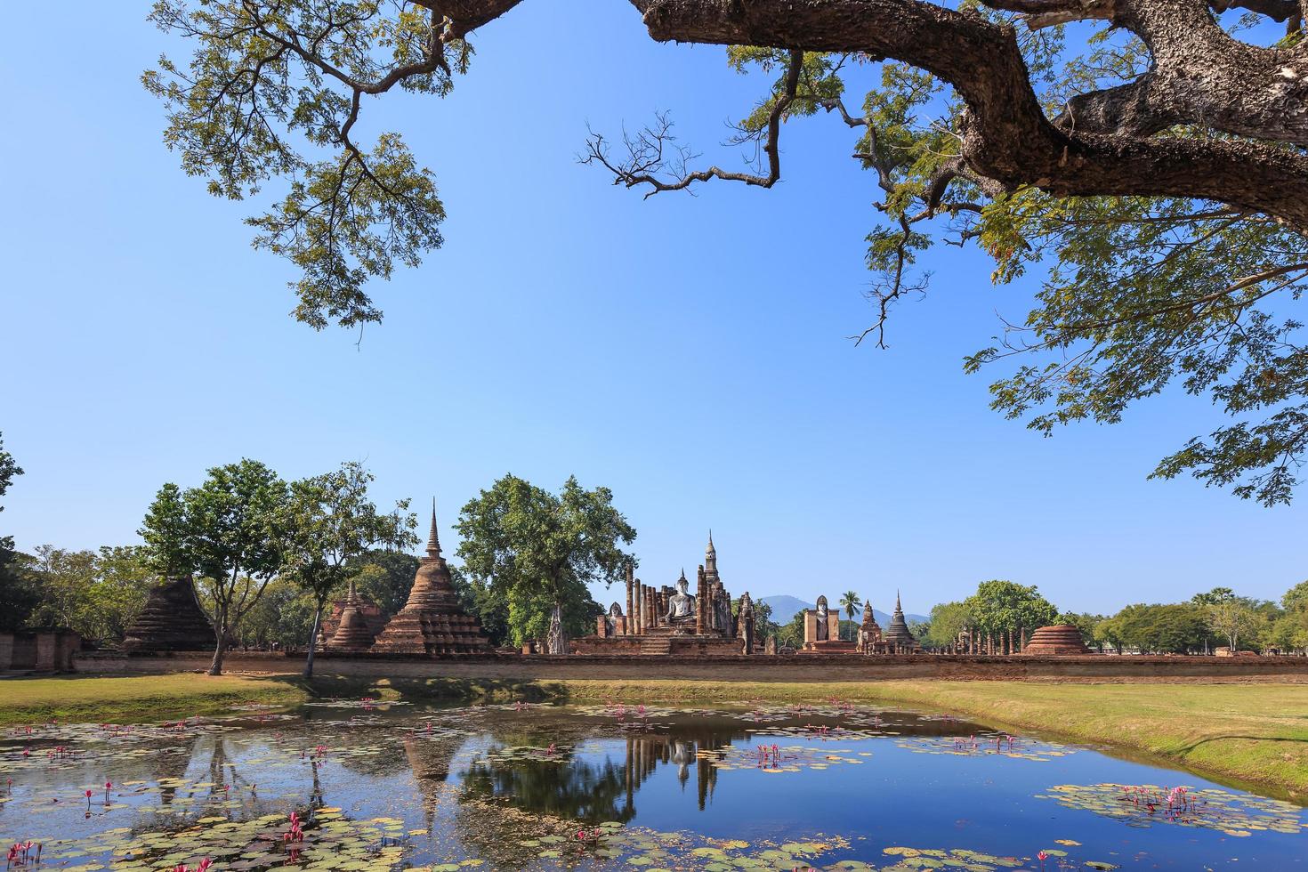 Wat Maha That, Parque Histórico Shukhothai, Tailândia foto