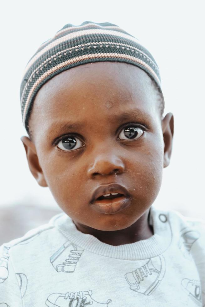 retrato de um bebê africano zanzibar foto