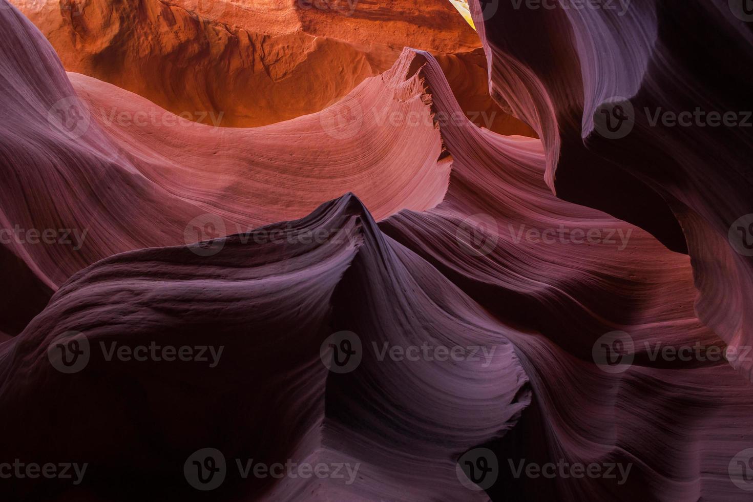 formações rochosas no canyon do antílope inferior foto