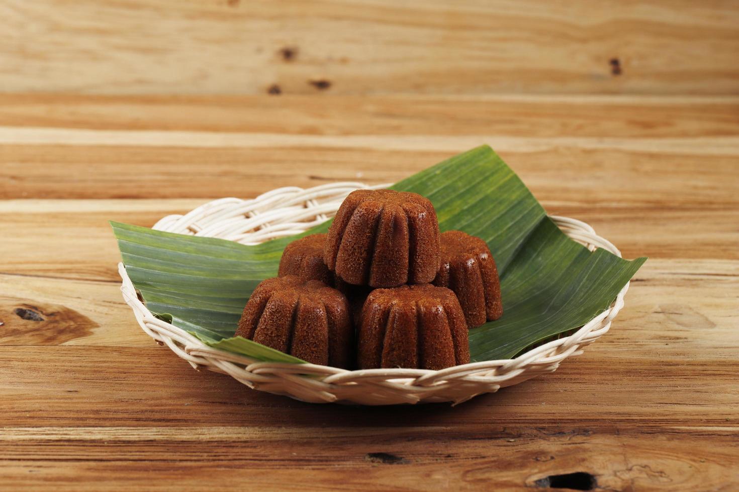 bolu sakura bolo de caramelo cozido no vapor, feito de caramelo com massa de bolo de ovo, açúcar, farinha e manteiga. foto