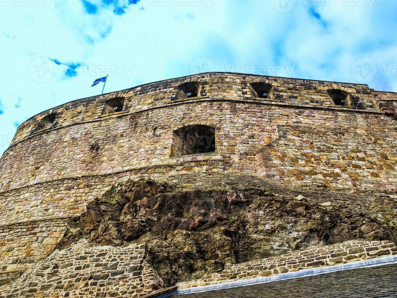 hdr castelo de edimburgo na escócia foto