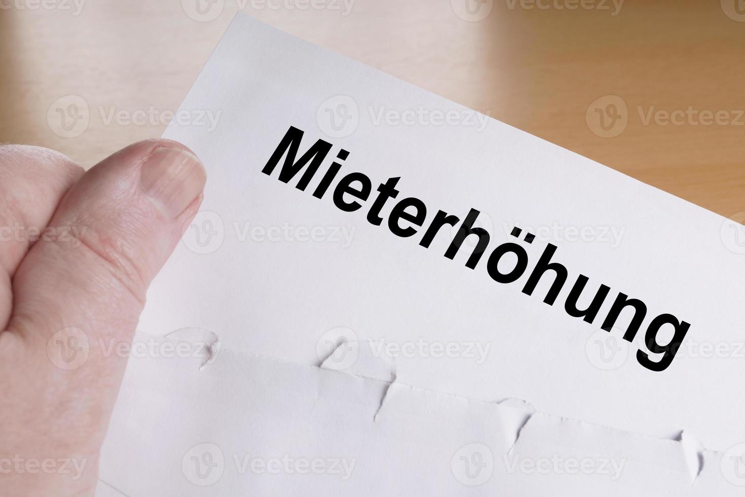 mieterhohung é alemão para aumento de aluguel foto